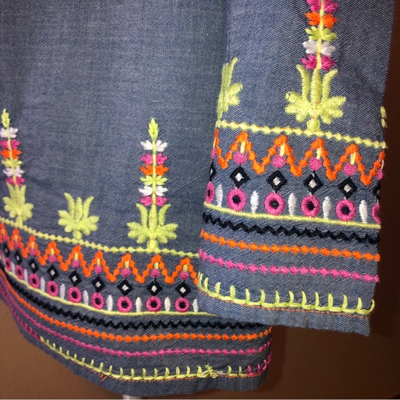 Sz S/M Anthropologie Charlie Paige Blue Chambray Embroidered Smocked L/S Shirt - Picture 4 of 12